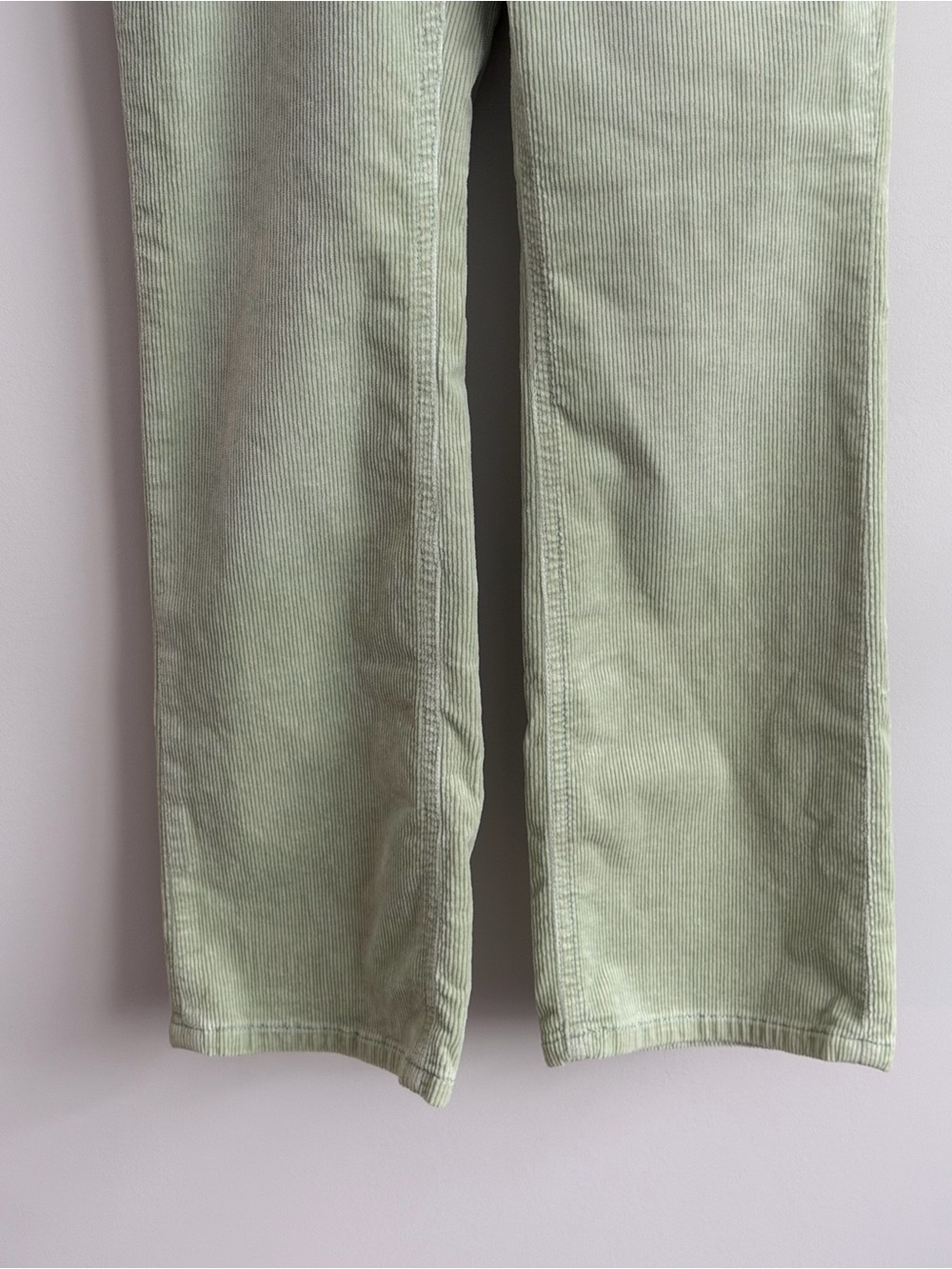 Anthropologie Pilcro The Yaya Lime Green Corduroy Crop Flare Pants NWT Size 26 - Picture 5 of 8